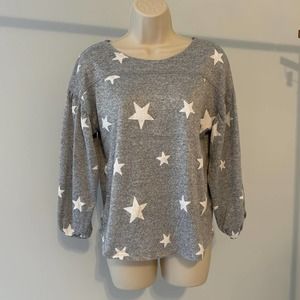 Mada‎ Grey White Stars Puff Sleeve Top Size Medium Pre-owned